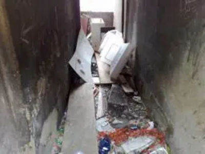 Rubbish in alley