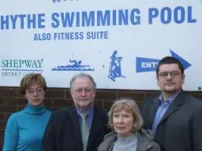 Lynne Beaumont, Neil Matthews, Denise Maskell and Tim Prater at Hythe Swimming Pool