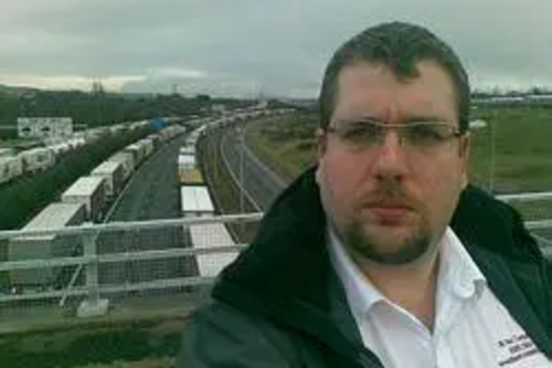 Darren Briddock by M20 with Operation Stack in progress